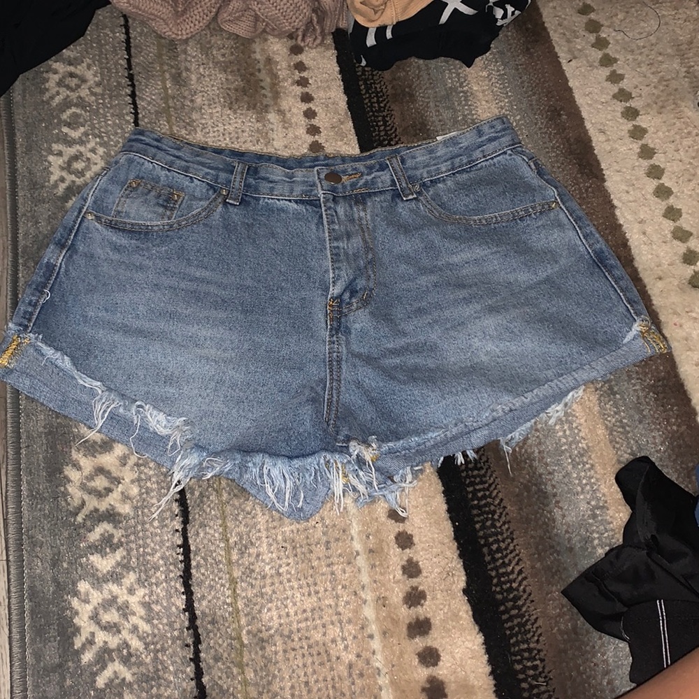 Shein denim shorts. never worn